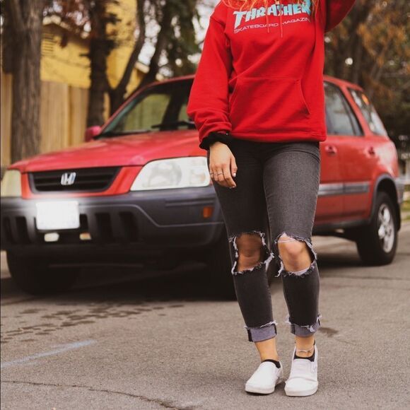 Levi’s High Rise Skinny Distressed Off-Black Jeans - Picture 2 of 7